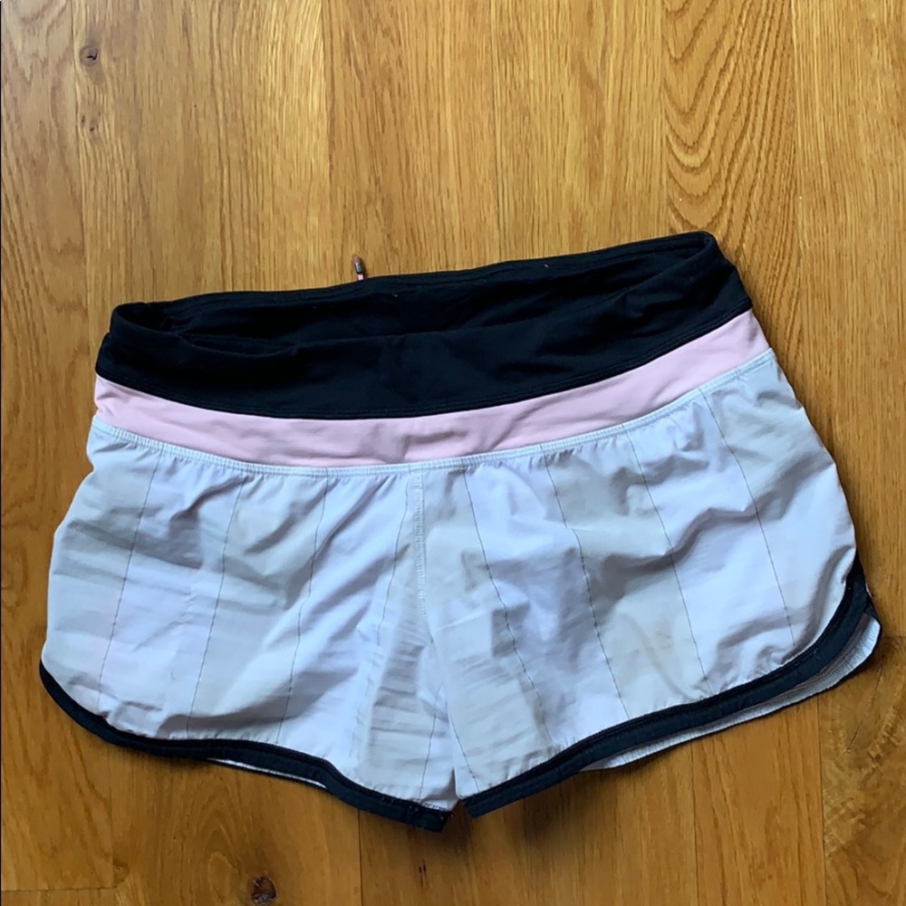 Lulu Patterned Pink and White shorts